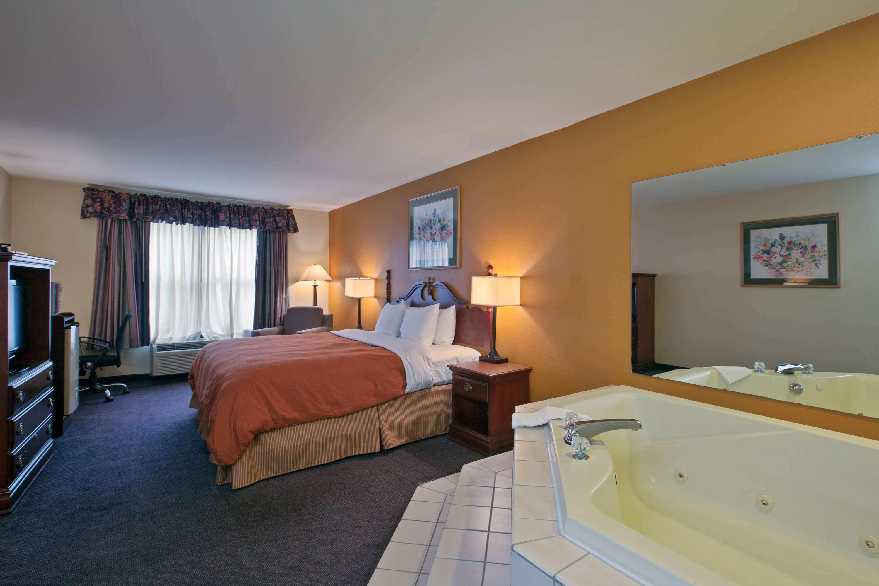 Country Inn & Suites By Radisson, Richmond I-95 South, Va Bellwood Exterior photo
